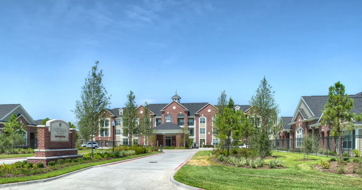 Home Deerbrook Place